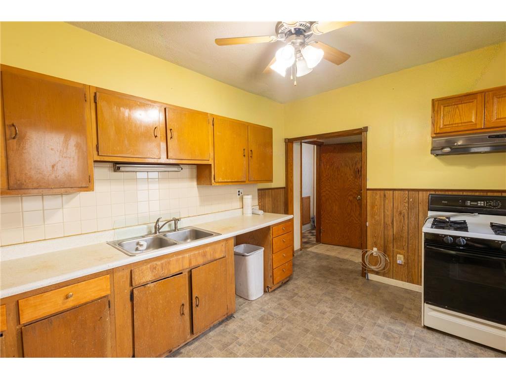 1201 Ross Avenue Saint Paul MN 55106 7073303 image7