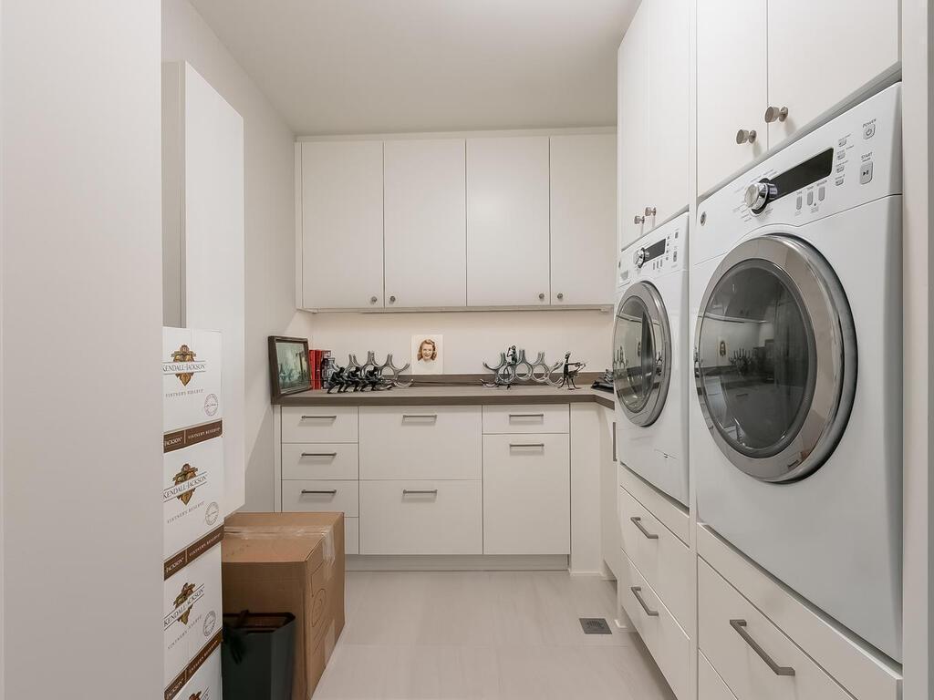 1201 Yale Place #1107 Minneapolis MN 55403 6815740 image23