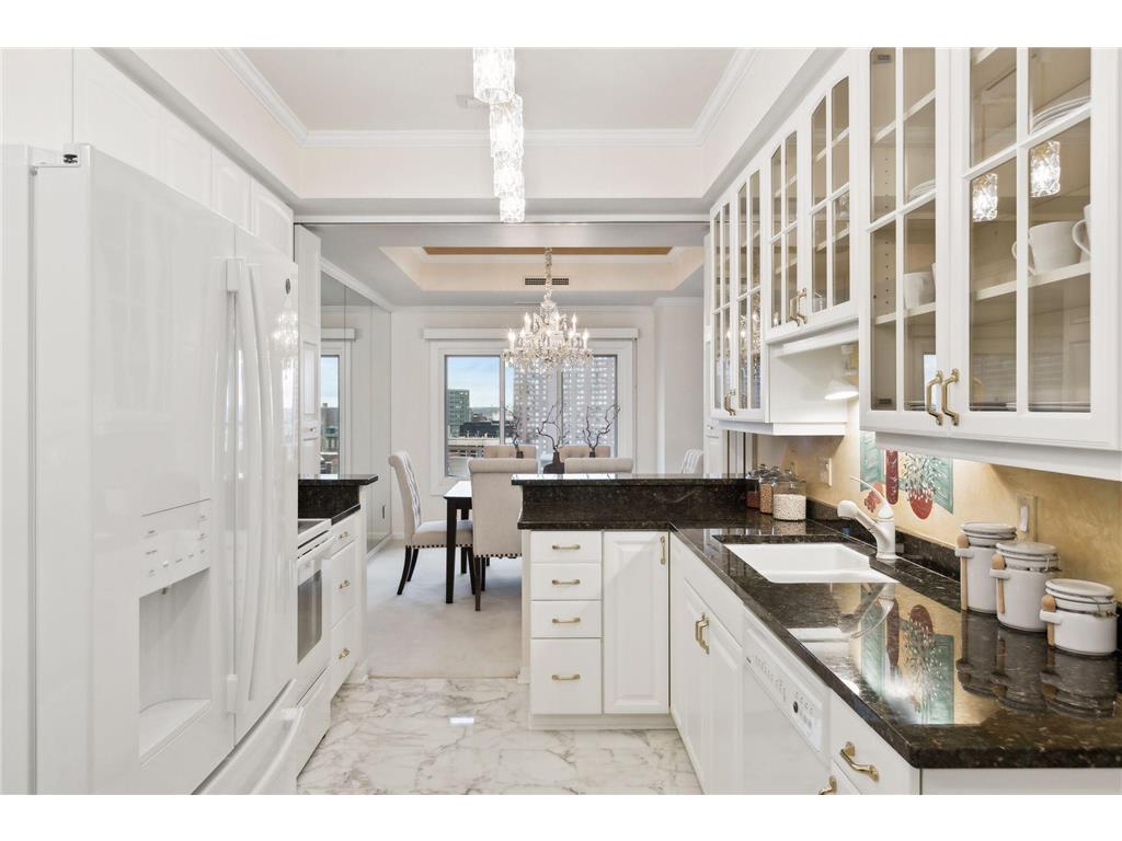 1201 Yale Place #1608 Minneapolis MN 55403 6820614 image17