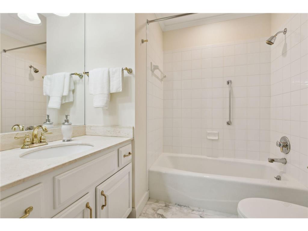 1201 Yale Place #1608 Minneapolis MN 55403 6820614 image36