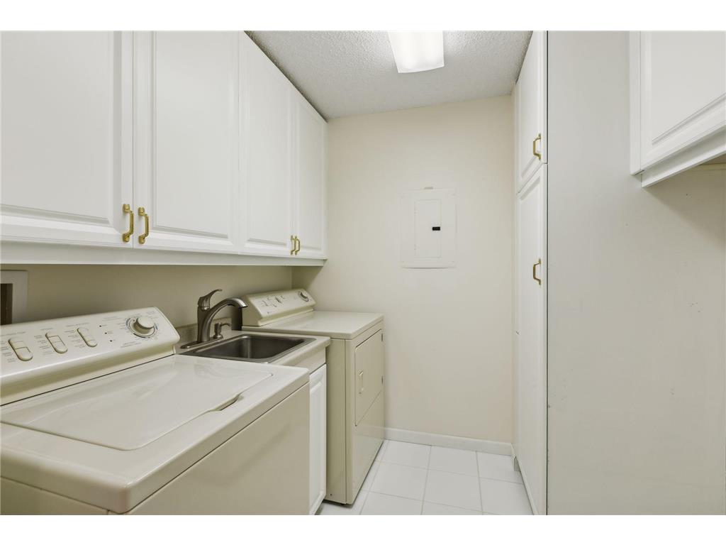 1201 Yale Place #1608 Minneapolis MN 55403 6820614 image38