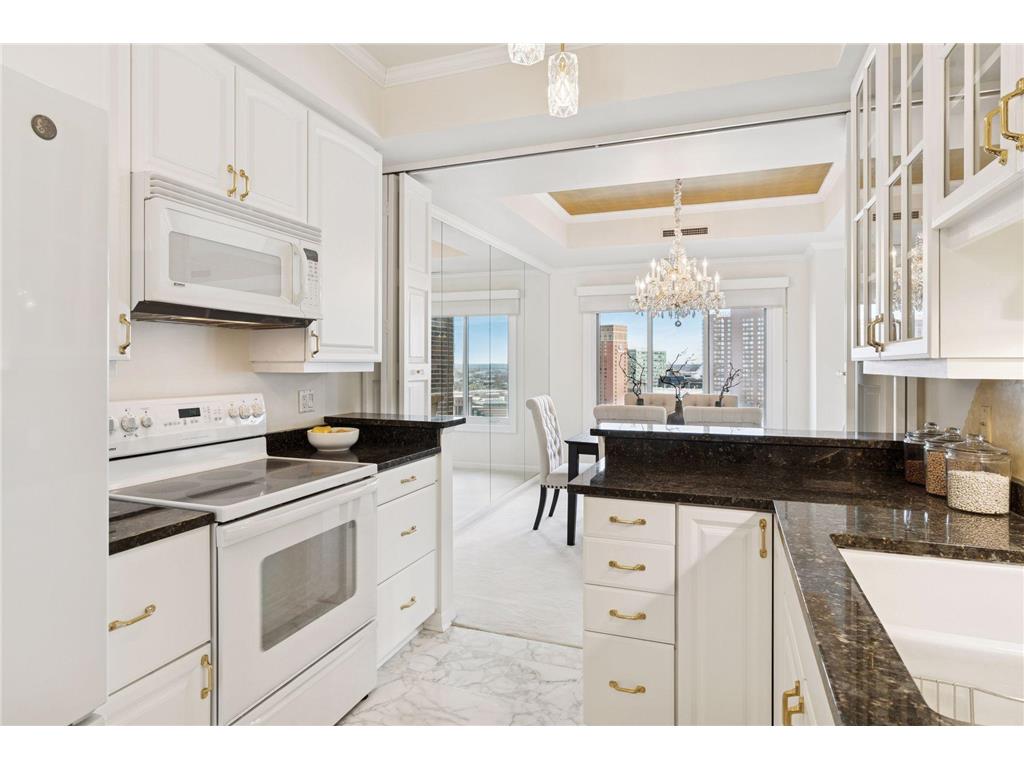 1201 Yale Place #1608 Minneapolis MN 55403 7022341 image16
