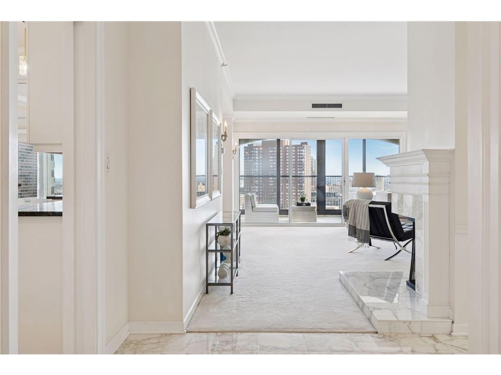 1201 Yale Place #1608 Minneapolis MN 55403 7022341 image3