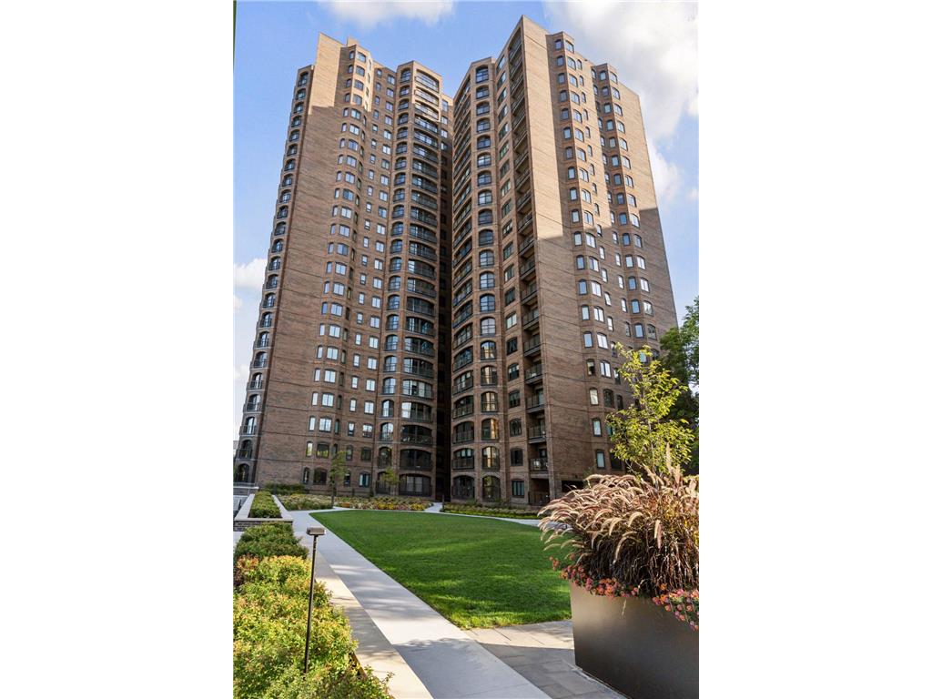 1201 Yale Place #1608 Minneapolis MN 55403 7022341 image71