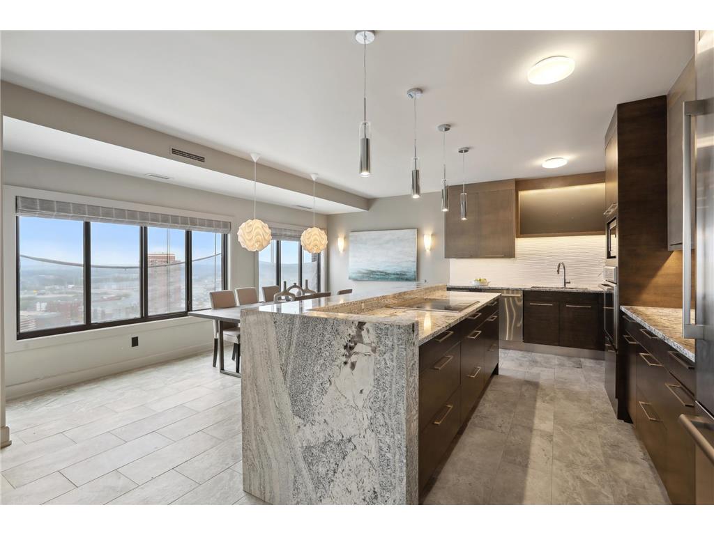 1201 Yale Place #1802 Minneapolis MN 55403 6376008 image1