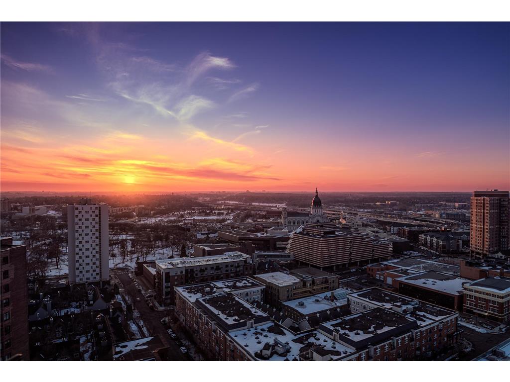 1201 Yale Place #2102 Minneapolis MN 55403 7025539 image1