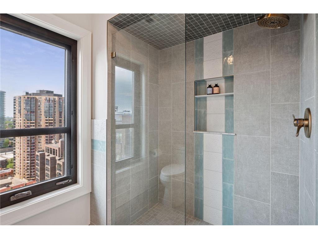 1201 Yale Place #2102 Minneapolis MN 55403 7025539 image40