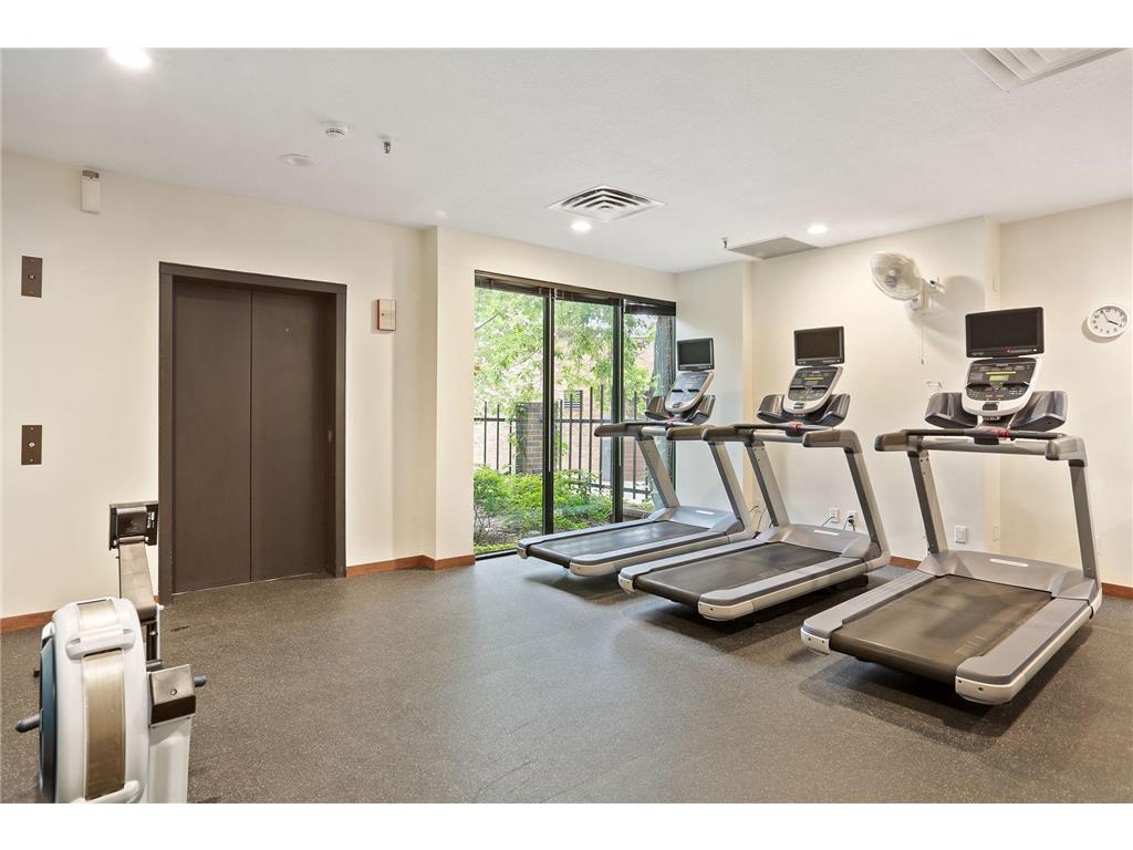 1201 Yale Place #2102 Minneapolis MN 55403 7025539 image58