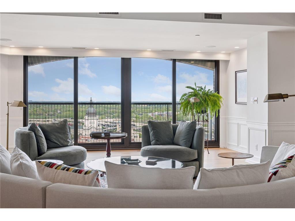 1201 Yale Place #2102 Minneapolis MN 55403 7025539 image9