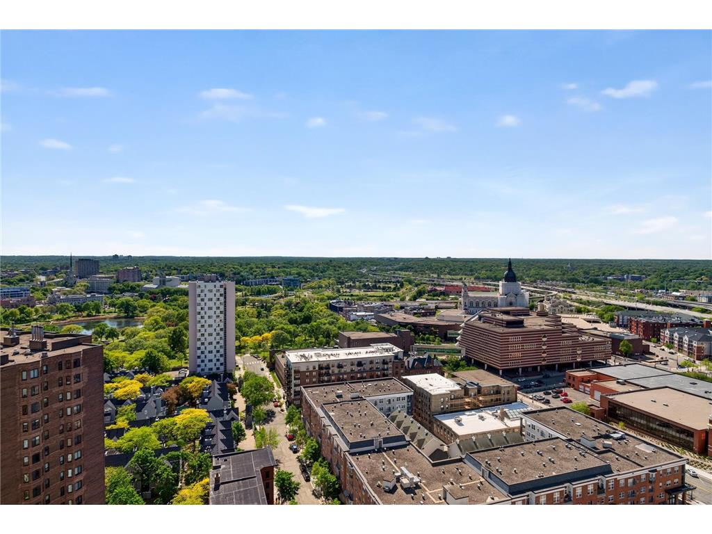 1201 Yale Place #2303 Minneapolis MN 55403 7077442 image4