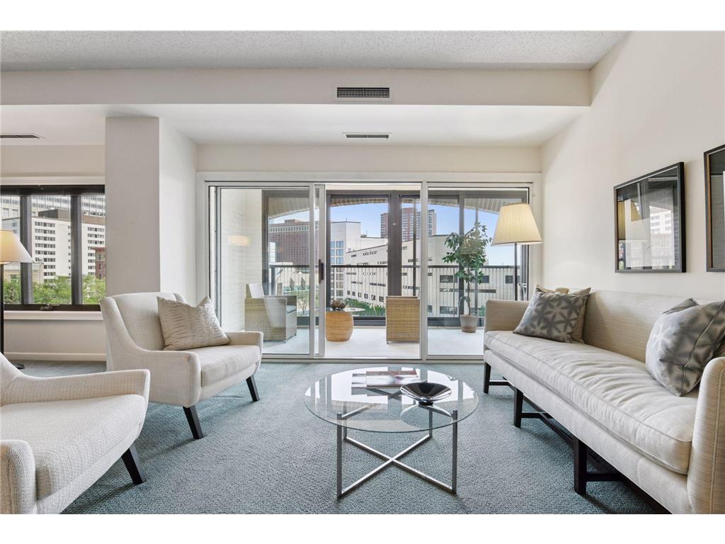 1201 Yale Place #407 Minneapolis MN 55403 7012734 image1