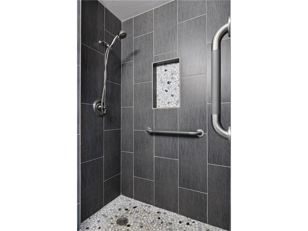 1201 Yale Place #407 Minneapolis MN 55403 7012734 image30