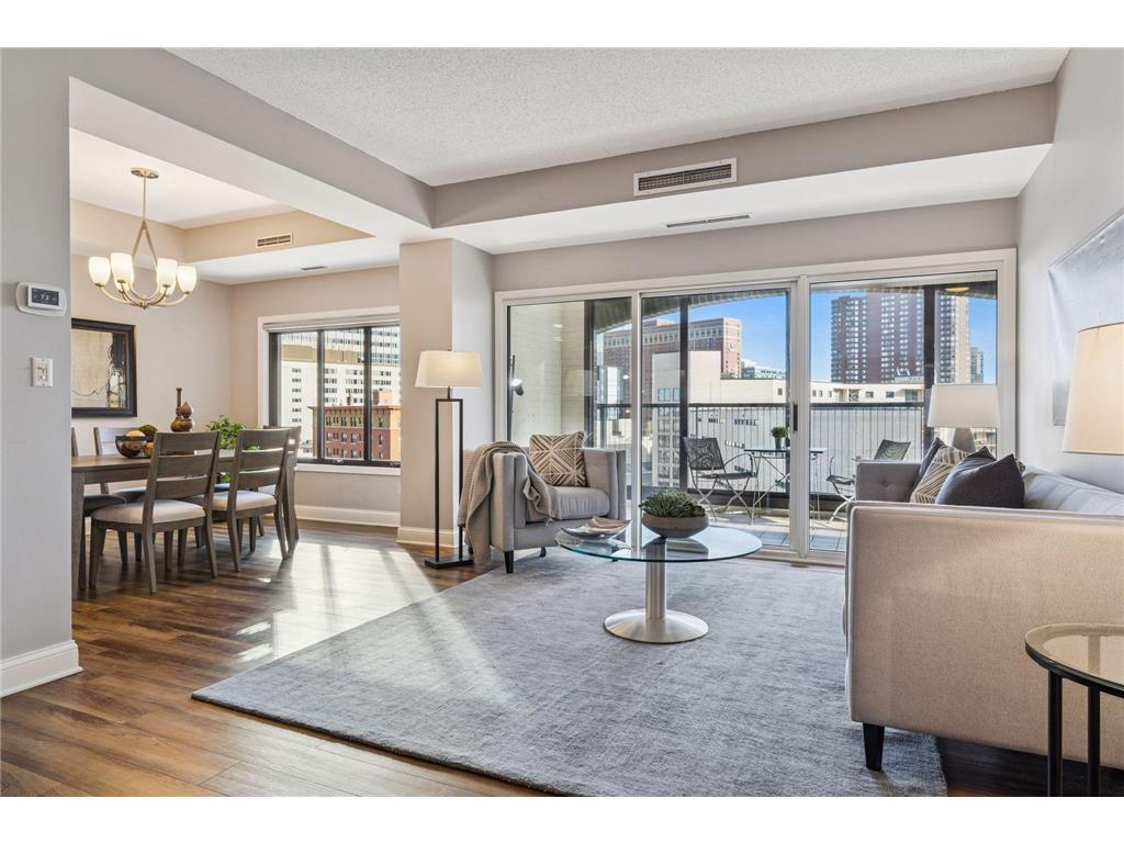 1201 Yale Place #608 Minneapolis MN 55403 7020002 image1