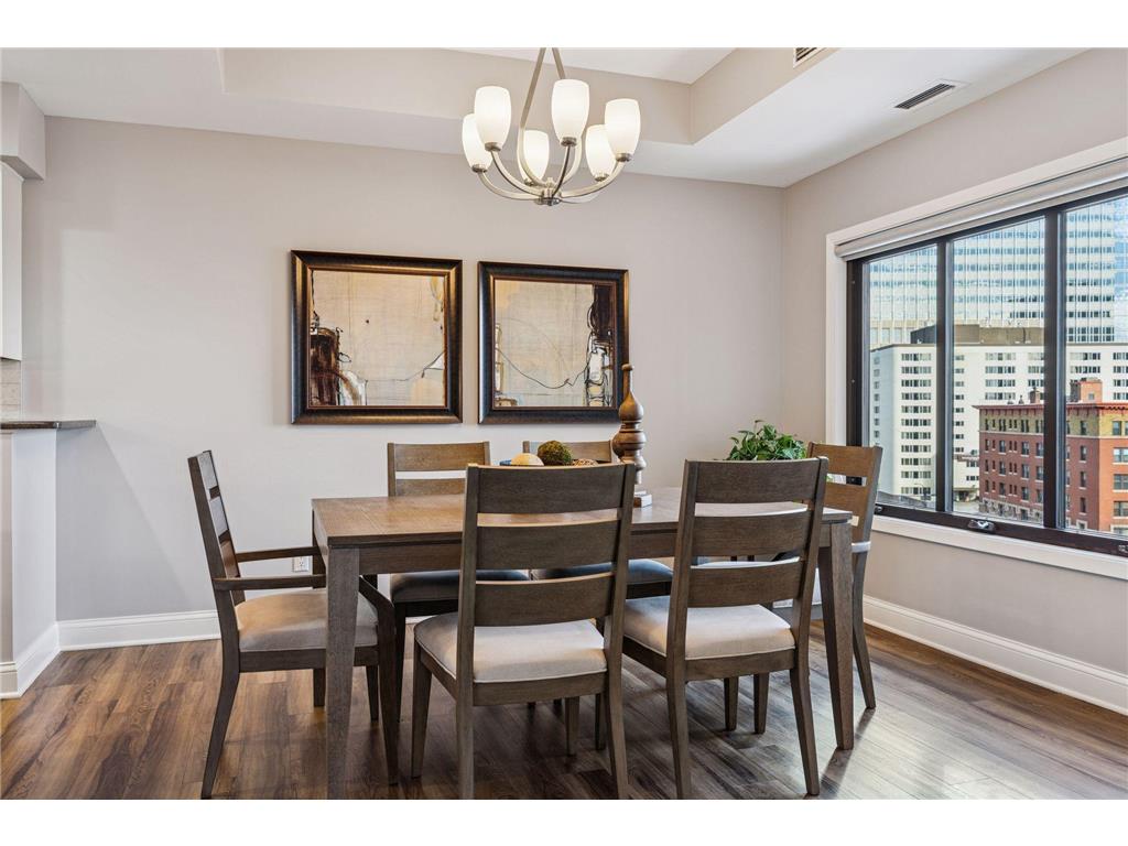 1201 Yale Place #608 Minneapolis MN 55403 7020002 image10
