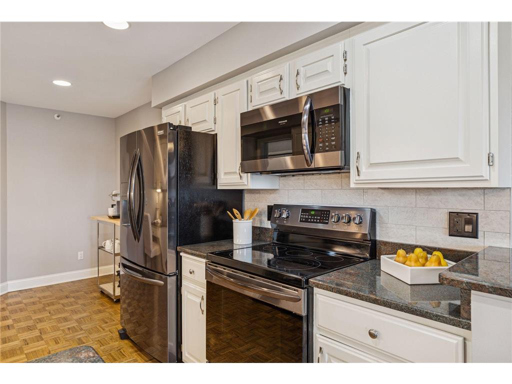 1201 Yale Place #608 Minneapolis MN 55403 7020002 image16