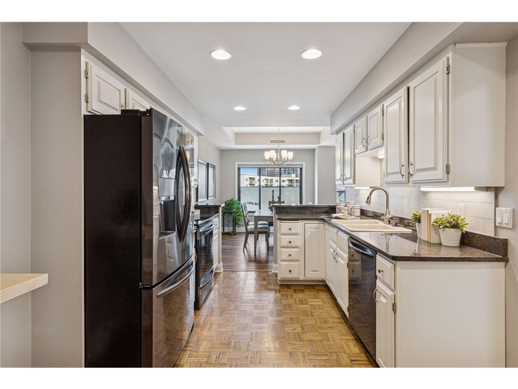 1201 Yale Place #608 Minneapolis MN 55403 7020002 image18