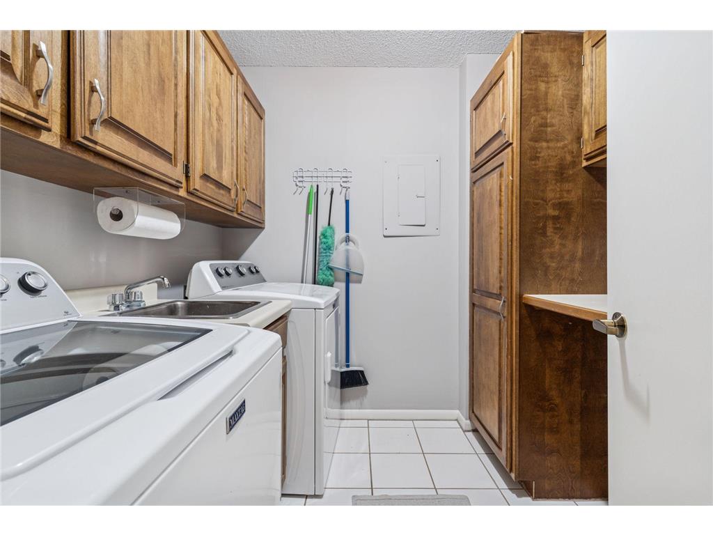 1201 Yale Place #608 Minneapolis MN 55403 7020002 image39