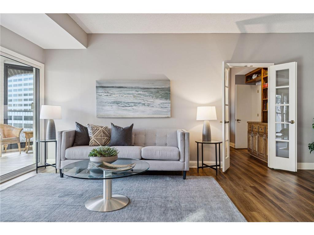 1201 Yale Place #608 Minneapolis MN 55403 7020002 image7