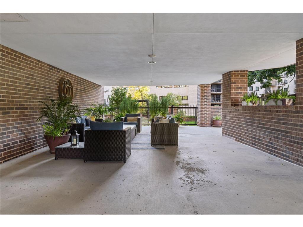 1201 Yale Place #608 Minneapolis MN 55403 7020002 image78