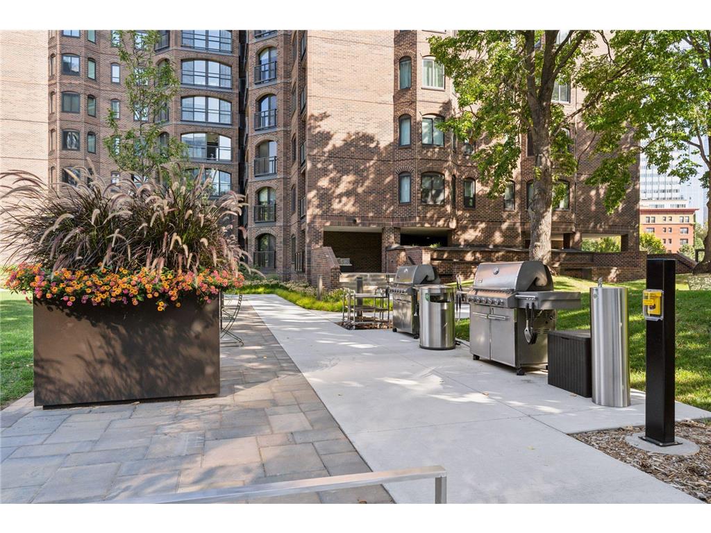 1201 Yale Place #608 Minneapolis MN 55403 7020002 image88
