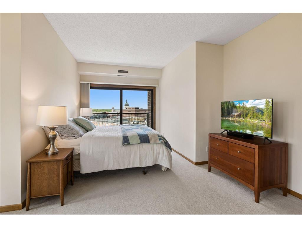 1201 Yale Place #809 Minneapolis MN 55403 7077441 image19