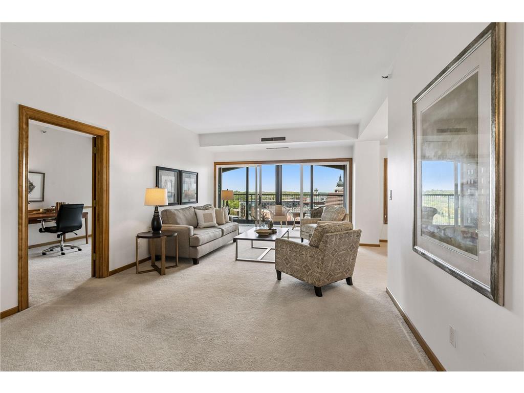 1201 Yale Place #809 Minneapolis MN 55403 7077441 image2