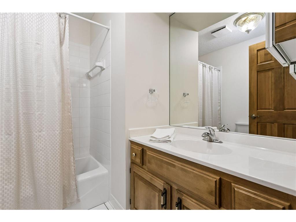 1201 Yale Place #809 Minneapolis MN 55403 7077441 image32