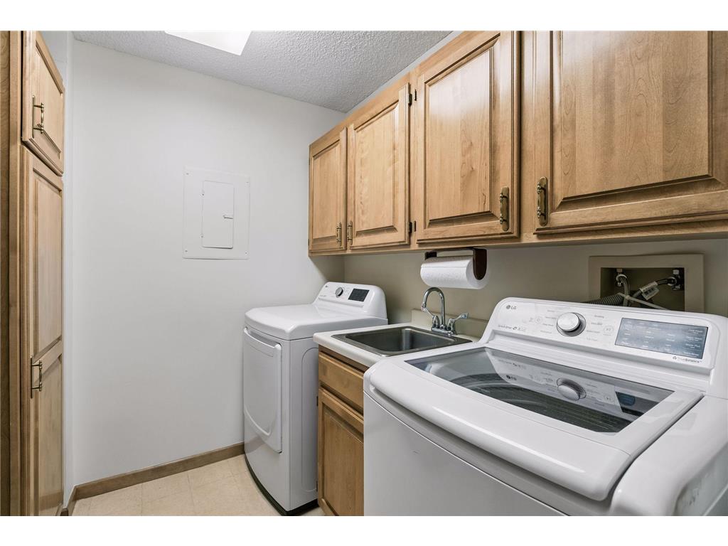 1201 Yale Place #809 Minneapolis MN 55403 7077441 image33
