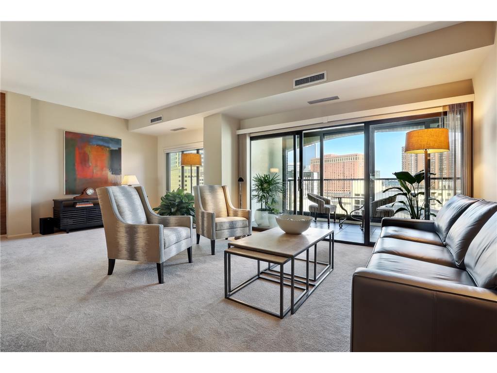 1201 Yale Place #907 Minneapolis MN 55403 6437685 image1
