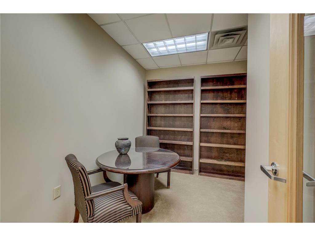 1201 Yale Place #A100 Minneapolis MN 55403 6804921 image19