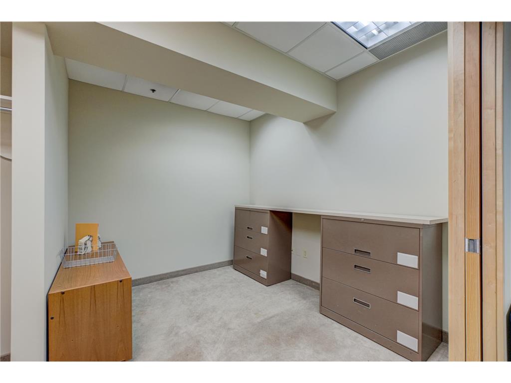 1201 Yale Place #A100 Minneapolis MN 55403 6804921 image21