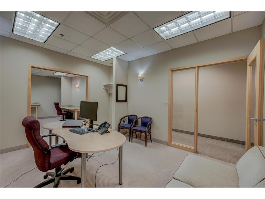 1201 Yale Place #A100 Minneapolis MN 55403 6804921 image26