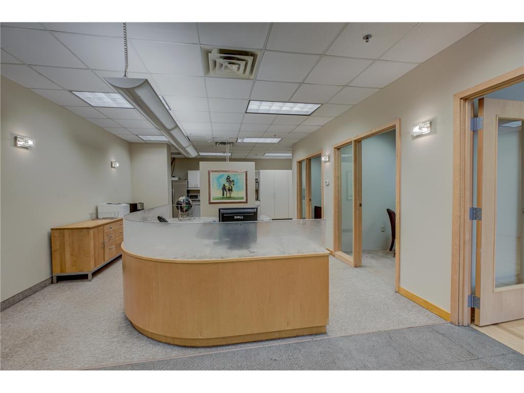 1201 Yale Place #A100 Minneapolis MN 55403 6804921 image4