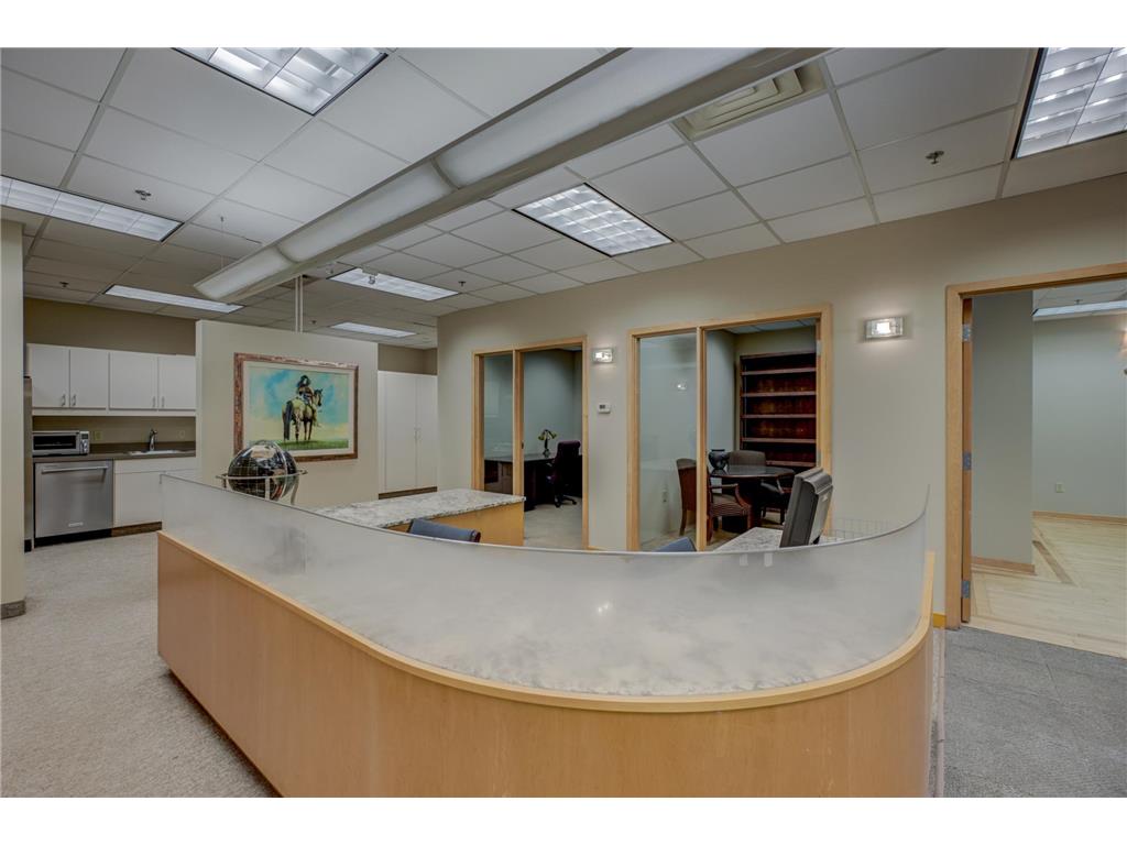 1201 Yale Place #A100 Minneapolis MN 55403 6804921 image8