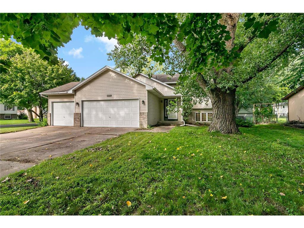 12010 Eagle Street NW Coon Rapids MN 55448 7003641 image1