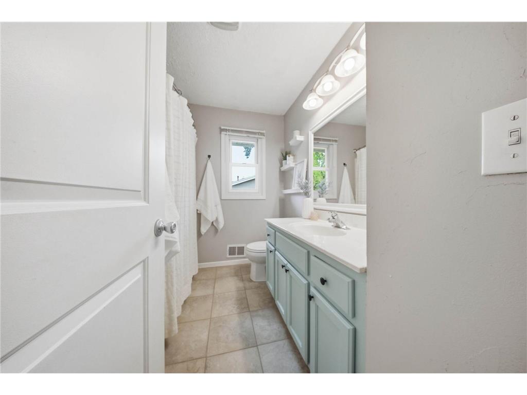 12011 Cree Street NW Coon Rapids MN 55433 7080329 image29