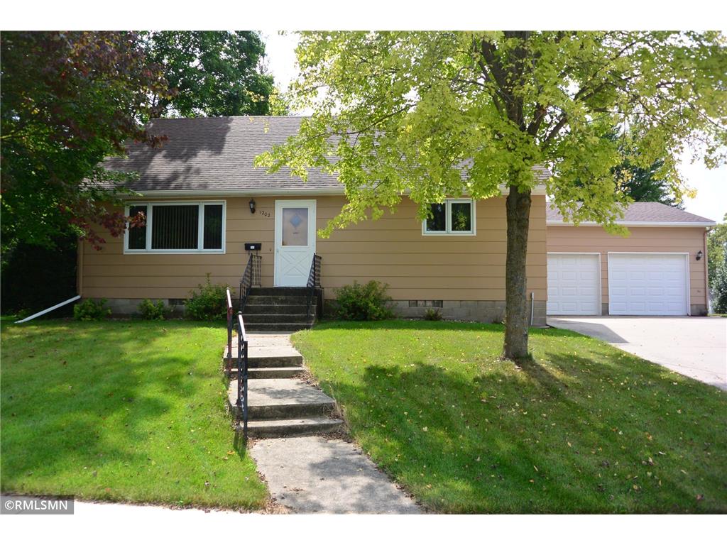 1202 16th Street E Glencoe MN 55336 6591978 image1
