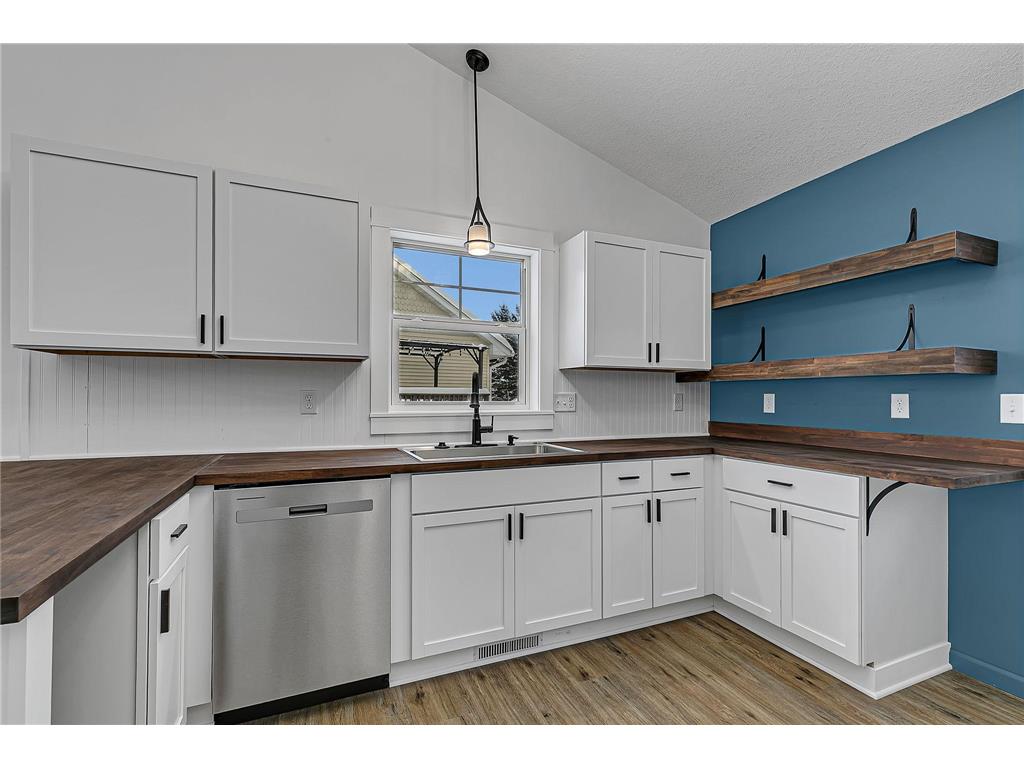 1202 Blossom Boulevard NW Isanti MN 55040 7000515 image3