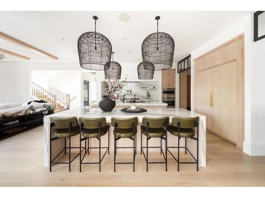 1202 La Salle Street Wayzata MN 55391 6774970 image17