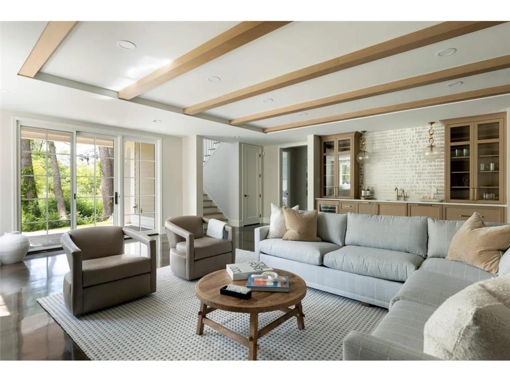 1202 La Salle Street Wayzata MN 55391 6774970 image23