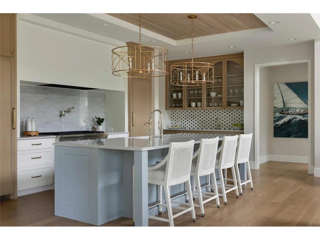 1202 La Salle Street Wayzata MN 55391 6774970 image24