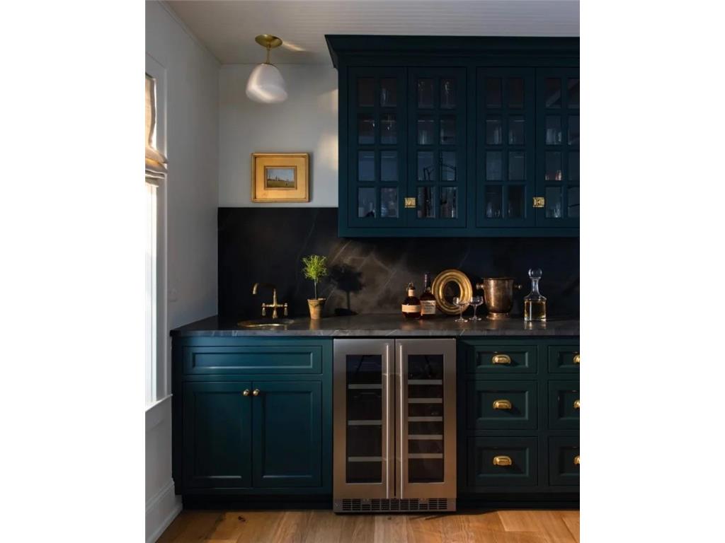 1202 La Salle Street Wayzata MN 55391 6774970 image25