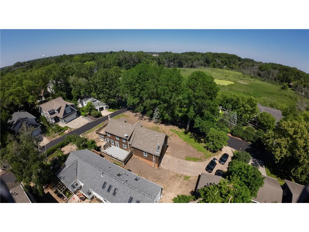 1202 La Salle Street Wayzata MN 55391 6774970 image31