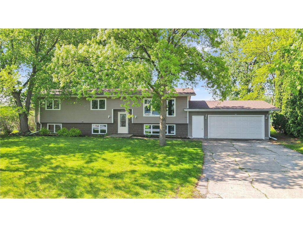 1202 Lewis Avenue SW, Hutchinson, MN, 55350 MLS 6563343 Edina Realty