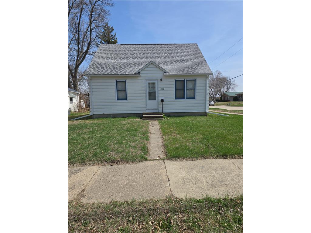 1202 N Orient Street Fairmont MN 56031 6704633 image1