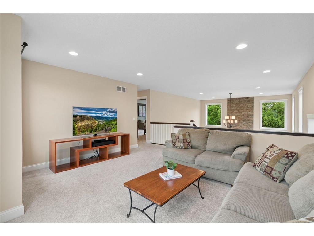 1202 Rosemary Lane Chaska MN 55318 7075107 image17