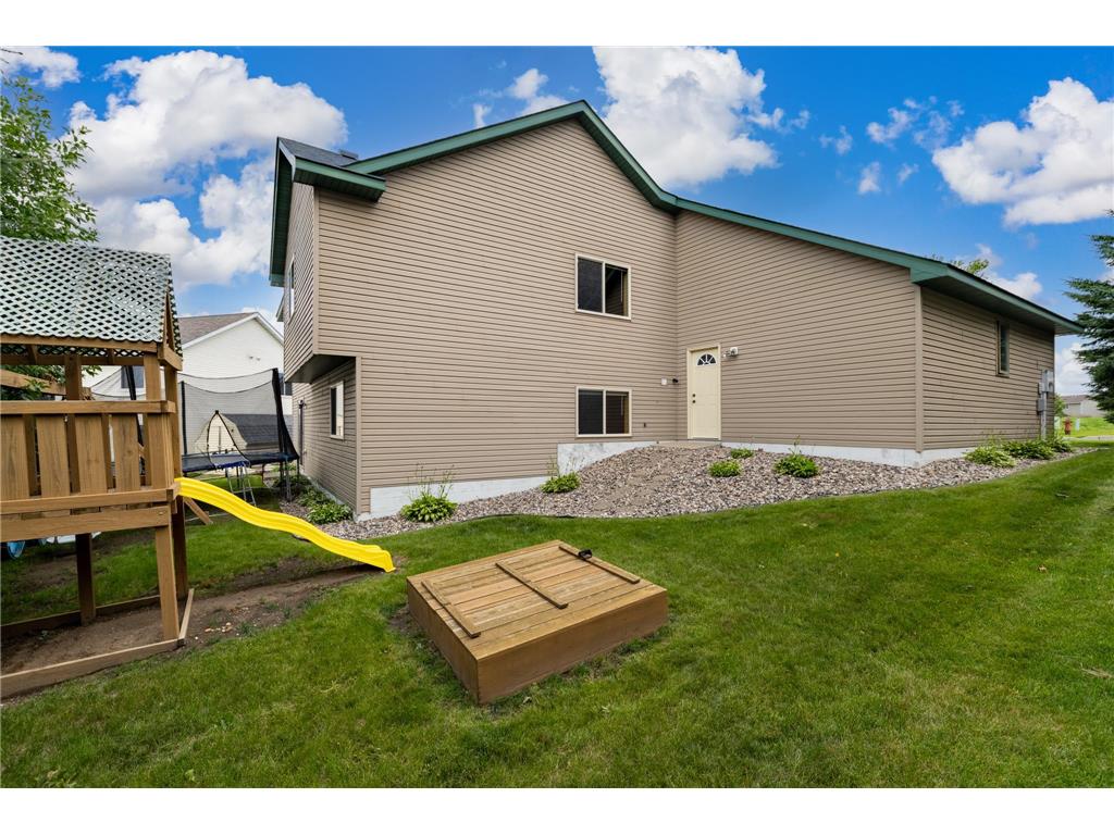 1202 Sunset Boulevard NW Montgomery MN 56069 7093164 image4