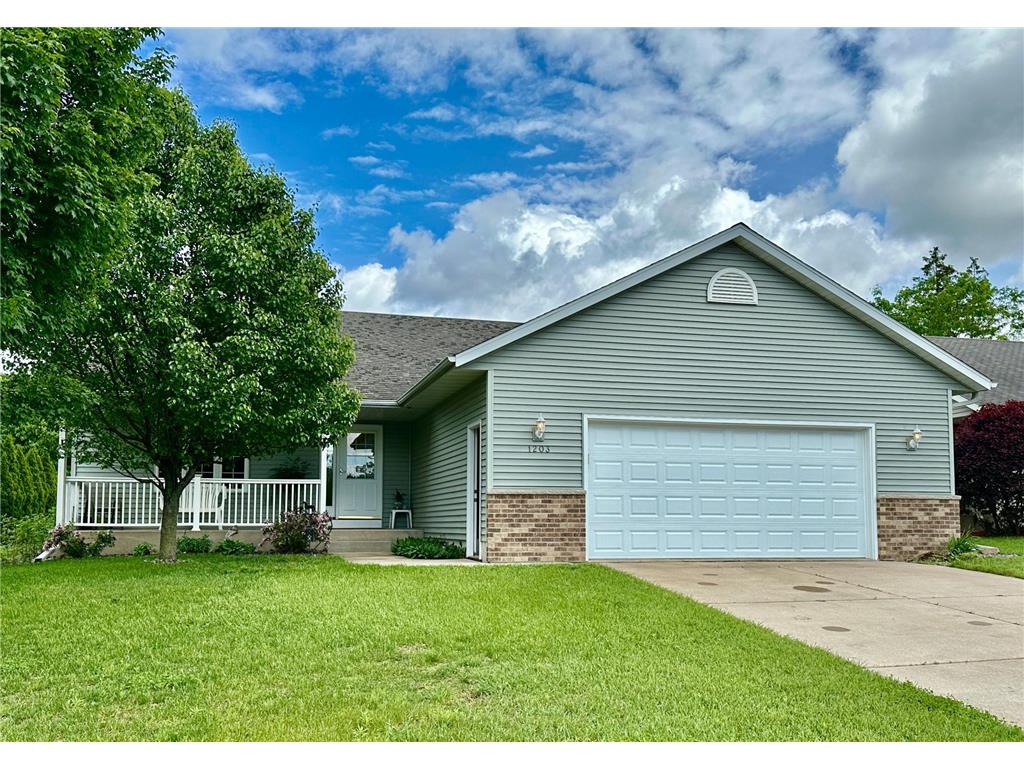 1203 11th Street W Altoona WI 54720 6543982 image1