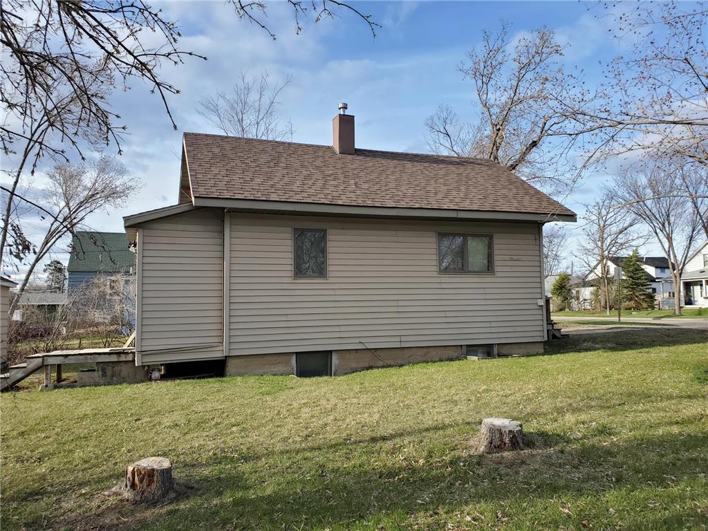 1203 America Avenue NW Bemidji MN 56601 7065665 image2