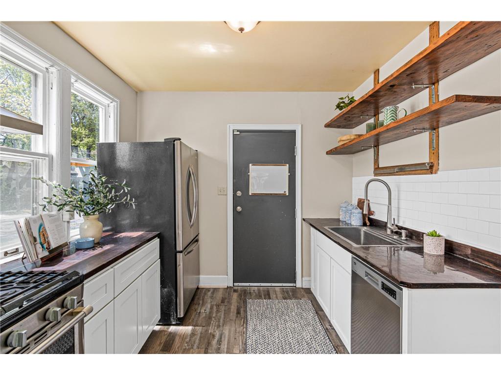 1203 Morgan Avenue N Minneapolis MN 55411 7075273 image12